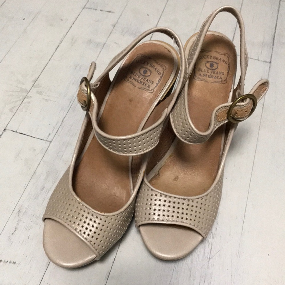 🍀 Lucky Brand Platform Heels, Wooden & Leather